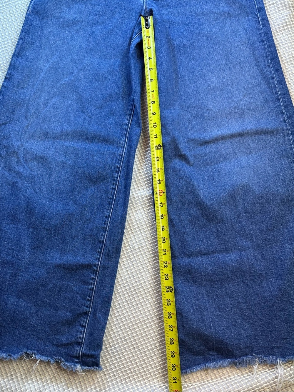MOTHER Superior The Swisher Sneak Fray Punch Buggy Wide Leg Jeans Size 30 - Picture 5 of 13